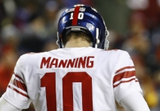 Eli Manning’s Streak Of 210 Consecutive Starts Halted